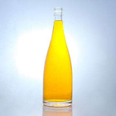 Стеклянная бутылка с винтовой крышкой в форме груши, изготовленная для рома, водки, виски, текилы и джина.