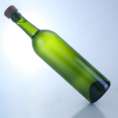 700 мл Античная зеленая стеклянная бутылка для спиртных напитков Ром Джин Масло и пиво Базовый материал стекло