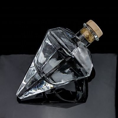Прозрачный уникальный дизайн формы стеклянная бутылка с пробкой