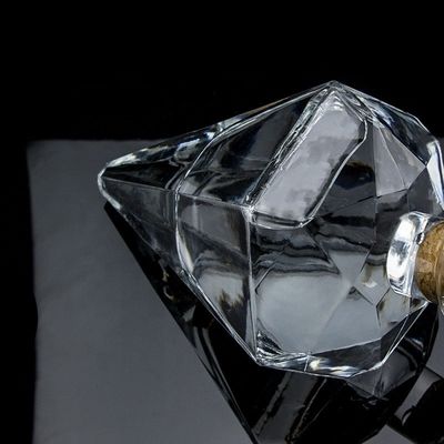 Прозрачный уникальный дизайн формы стеклянная бутылка с пробкой
