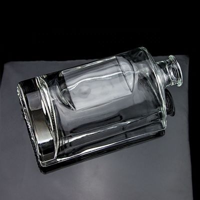 Конфигурация 750 мл бутылка для водки с прозрачной круглой отделкой