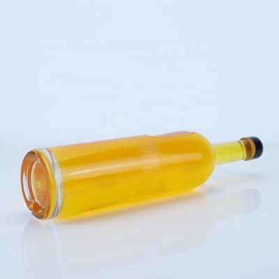 Custom Logo 700ml 750ml Высокий Клинт Круглая форма Стеклянная бутылка с винтовой верхней отделкой