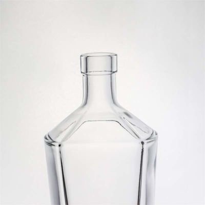 Стеклянная бутылка для виски, джина, рома, водки, 500 мл.