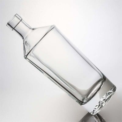 Стеклянная бутылка для виски, джина, рома, водки, 500 мл.