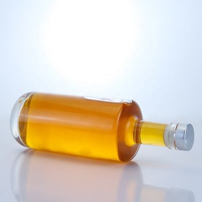 Прозрачная стеклянная бутылка с пробкой для виски, водки, текилы, джина и рома 500 мл/700 мл
