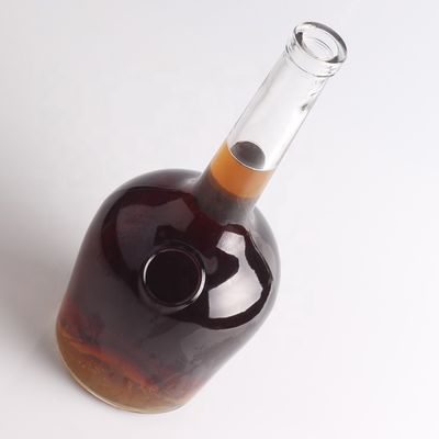 На заказ бутылки из стекла с длинной шеей и толстым дном для водки, джина, рома и шампанского