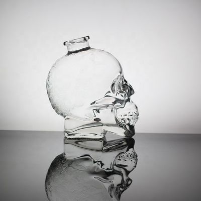 Изысканная бутылка для ликера для обработки поверхности